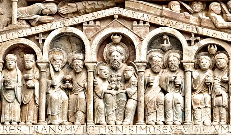 Abraham accueillant deux élus dans le Paradis du tympan de Conques