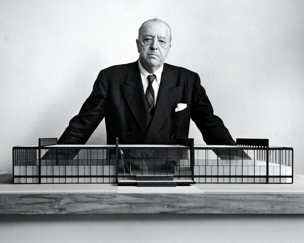 Portrait de Ludwig Mies van der Rohe, dernier directeur du Bauhaus