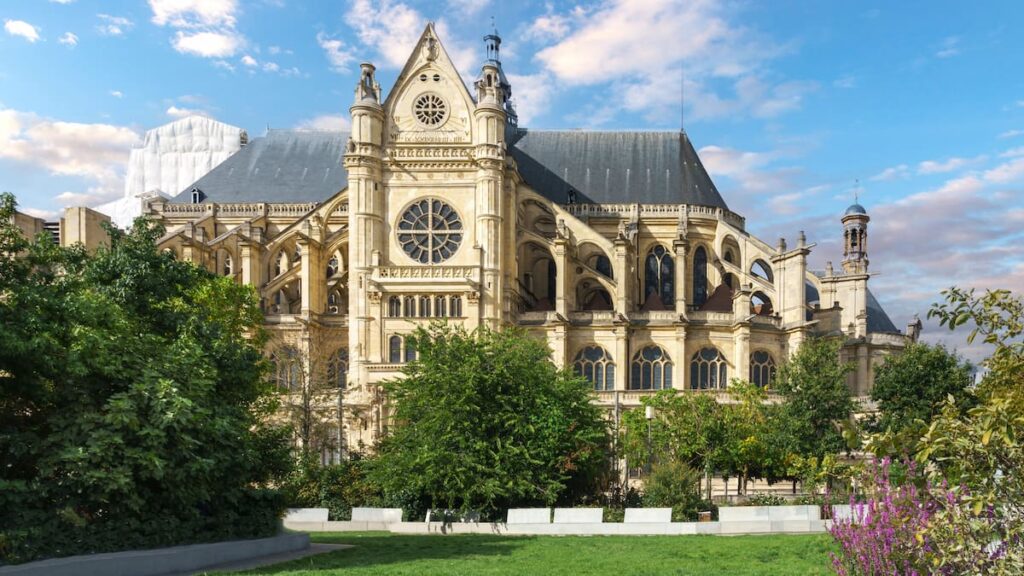 Vue extérieure de l’église Saint-Eustache à Paris