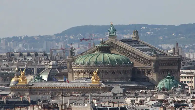 Toiture de l’Opéra de Paris vue depuis la Tour Saint-Jacques