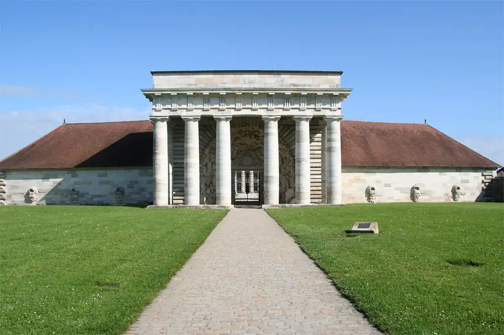 Entrée monumentale de la saline royale d’Arc-et-Senans