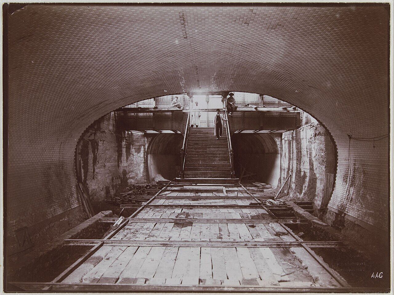 Construction de la station d’arrivée de Porte Maillot en avril 1900